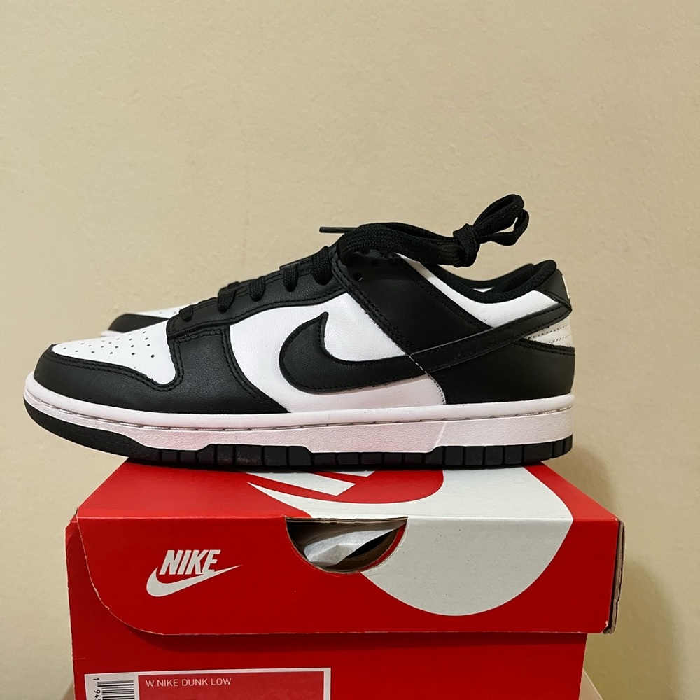 Nike Dunk Low Panda 🐼 - Picture 2 of 7